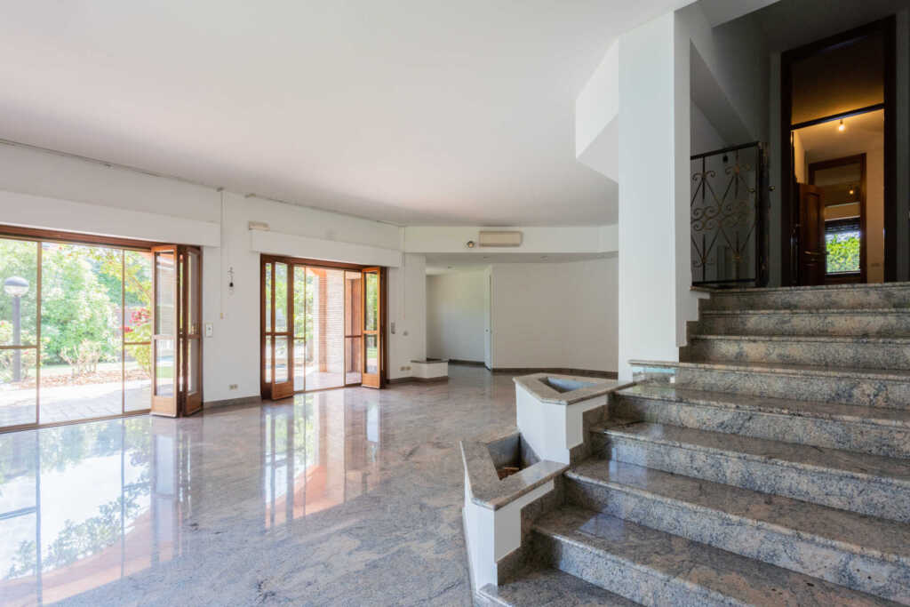 Come preparare una casa da vendere: imbiancare e pulire i locali