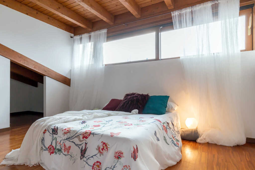 foto in casa - attico con terrazzo ultimo piano Burago di Molgora in vendita