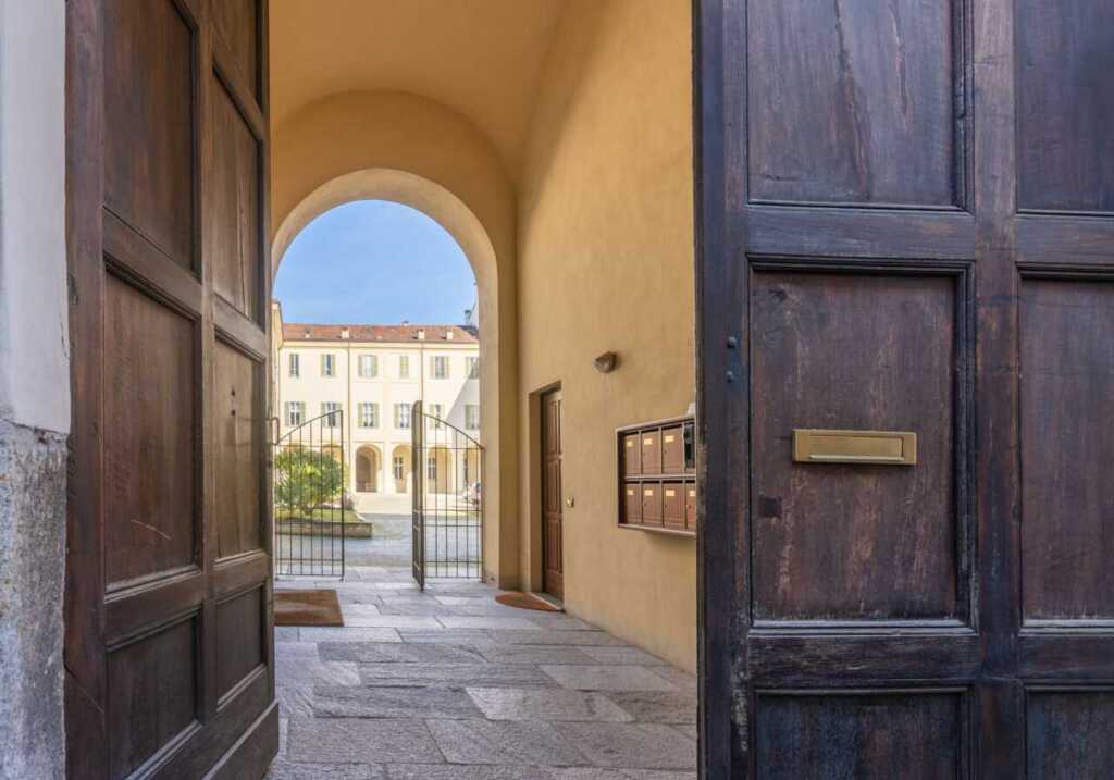 villa-di-lusso-di-pregio-di-prestigio-differenza