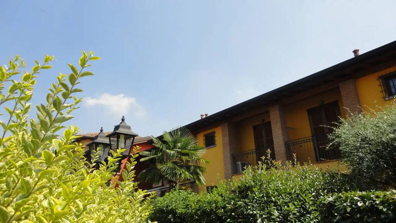 3-locali-con-giardino-in-vendita-a-Roncello-10