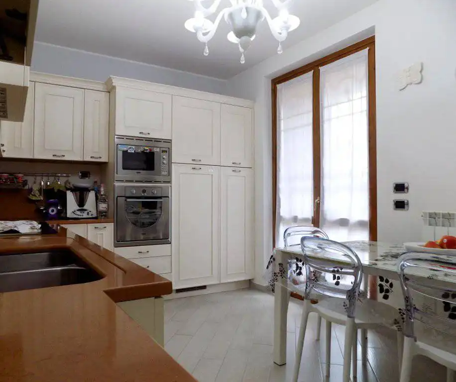 3-locali-con-giardino-in-vendita-a-Roncello-7