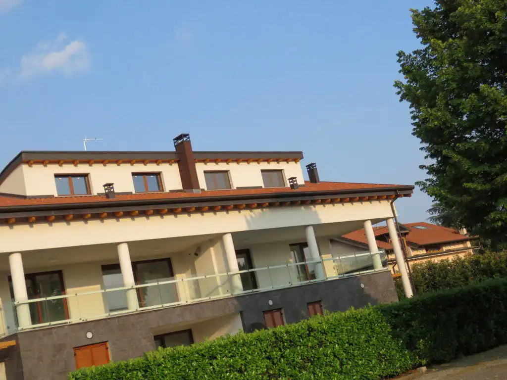 Appartamenti-in-vendita-con-giardino-a-Burago-di-Molgora-17