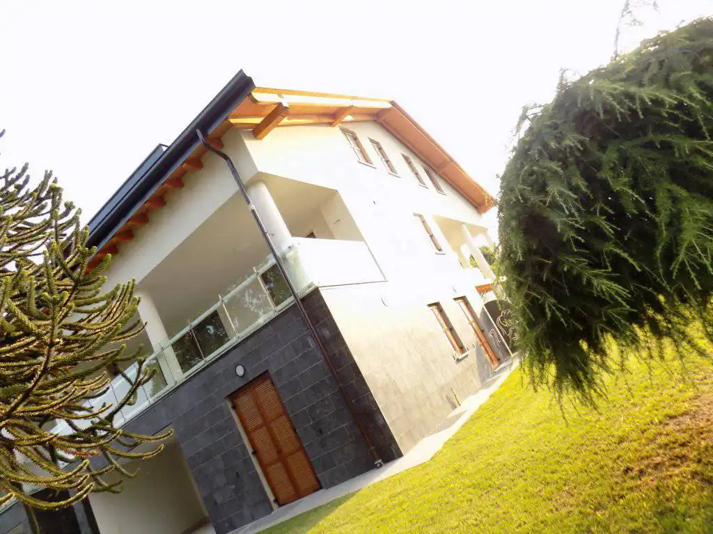 Appartamenti-in-vendita-con-giardino-a-Burago-di-Molgora-28