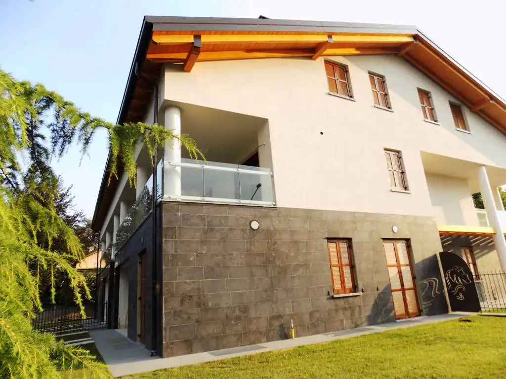 Appartamenti-in-vendita-con-giardino-a-Burago-di-Molgora-3