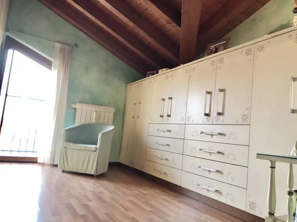 Appartamento-4-locali-giardino-in-vendita-Busnago-14