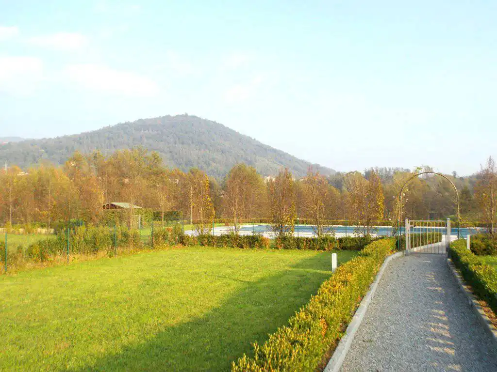 Appartamento-con-giardino-privato-in-vendita-a-Castello-di-Brianza-12