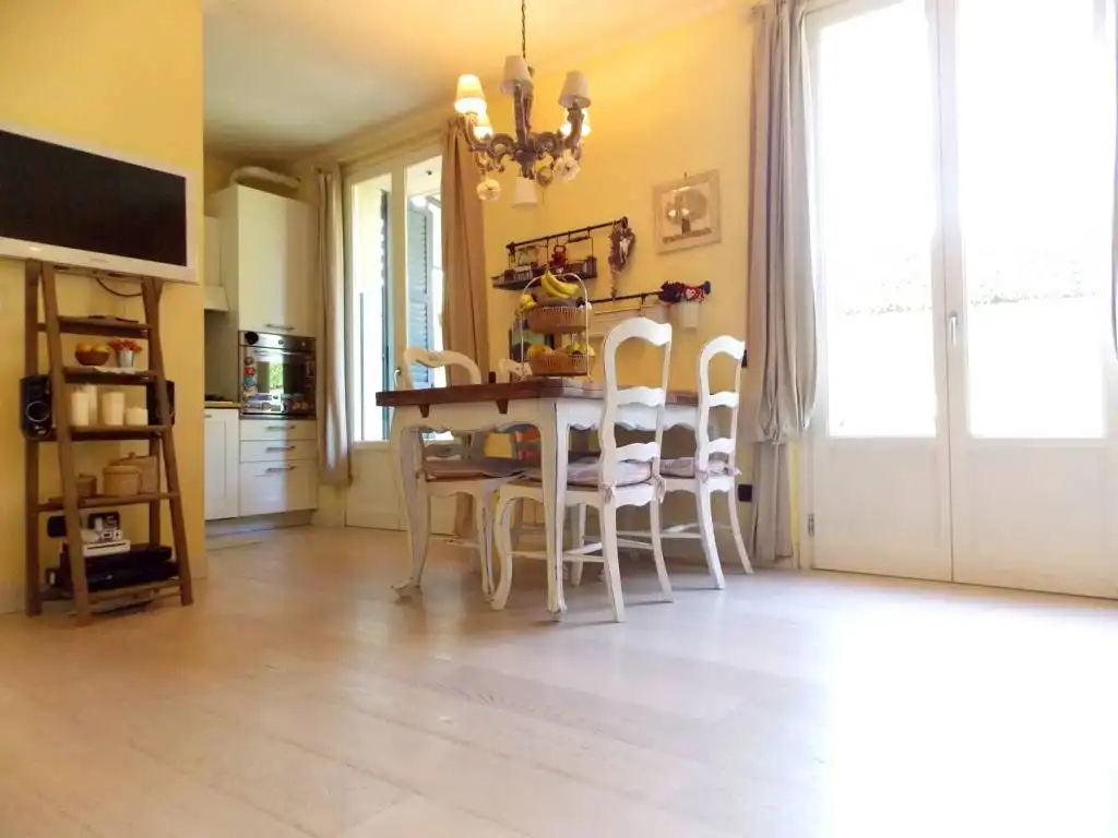 Appartamento-con-giardino-privato-in-vendita-a-Castello-di-Brianza-6