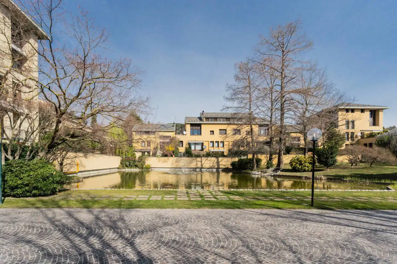 Appartamento-con-giardino-privato-in-vendita-a-Lesmo-30