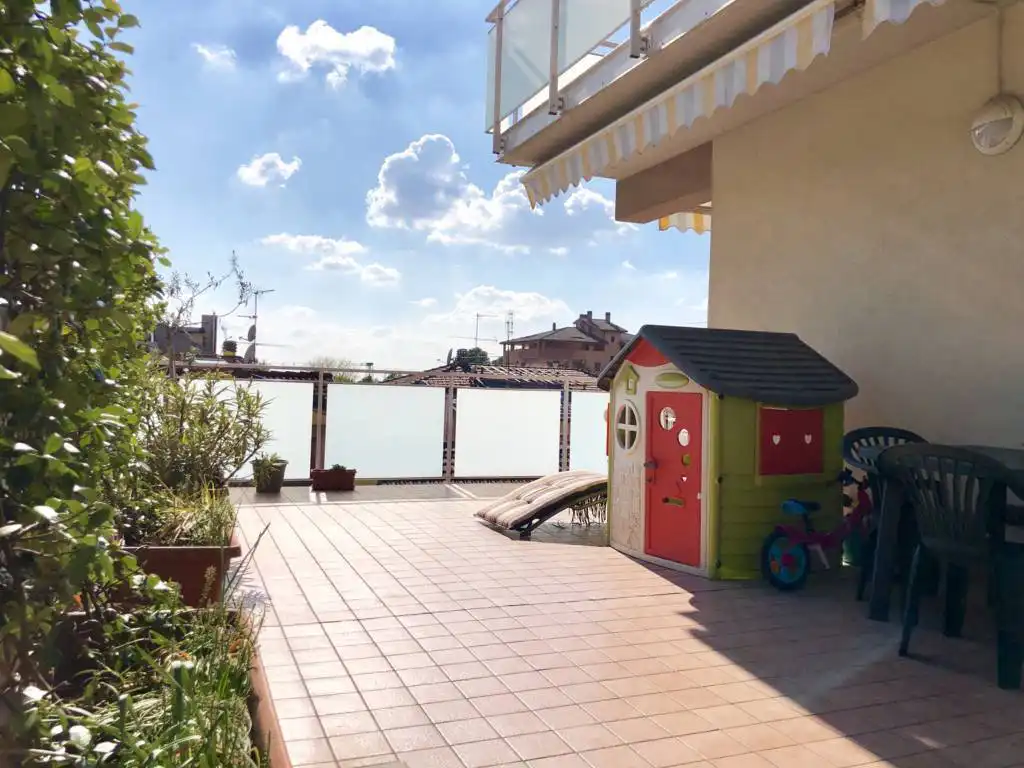 Appartamento-con-terrazzo-in-vendita-a-San-Giuliano-Milanese-6