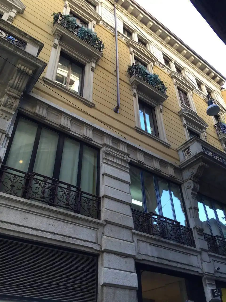 Appartamento d'epoca in vendita a Milano