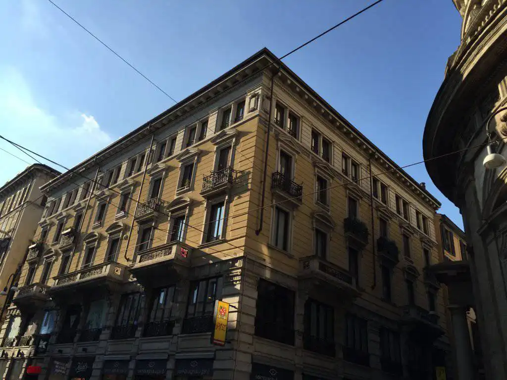 Appartamento d'epoca in vendita a Milano