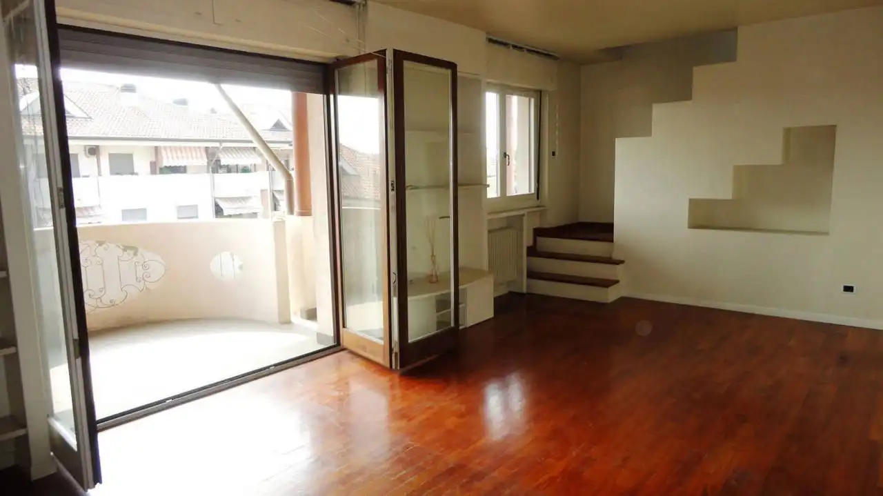 Appartamento-in-vendita-ultimo-piano-a-Vimercate-9