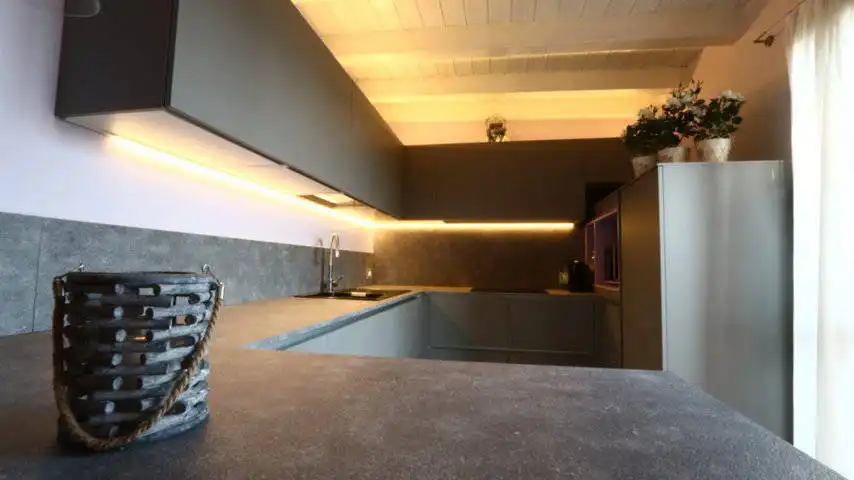 Appartamento-ultimo-piano-con-terrazzo-in-vendita-a-Correzzana
