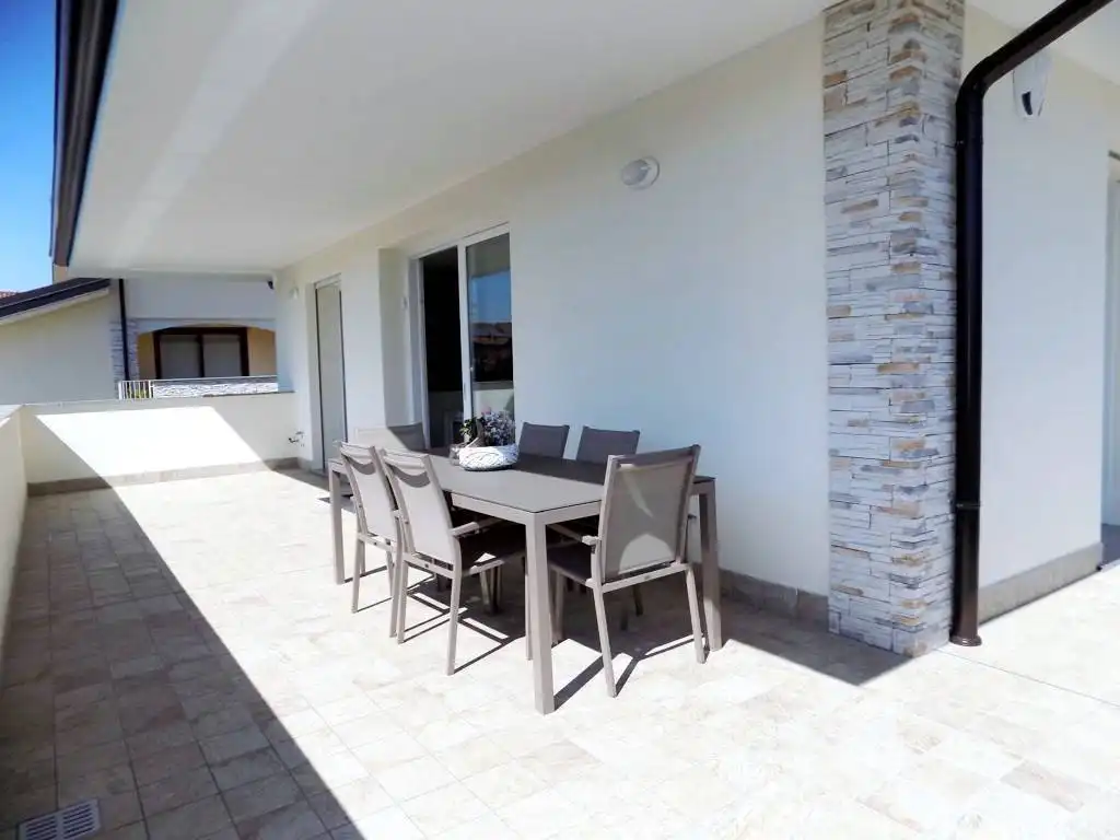 Attico-di-pregio-con-terrazzo-in-vendita-a-Cavenago-di-Brianza-18