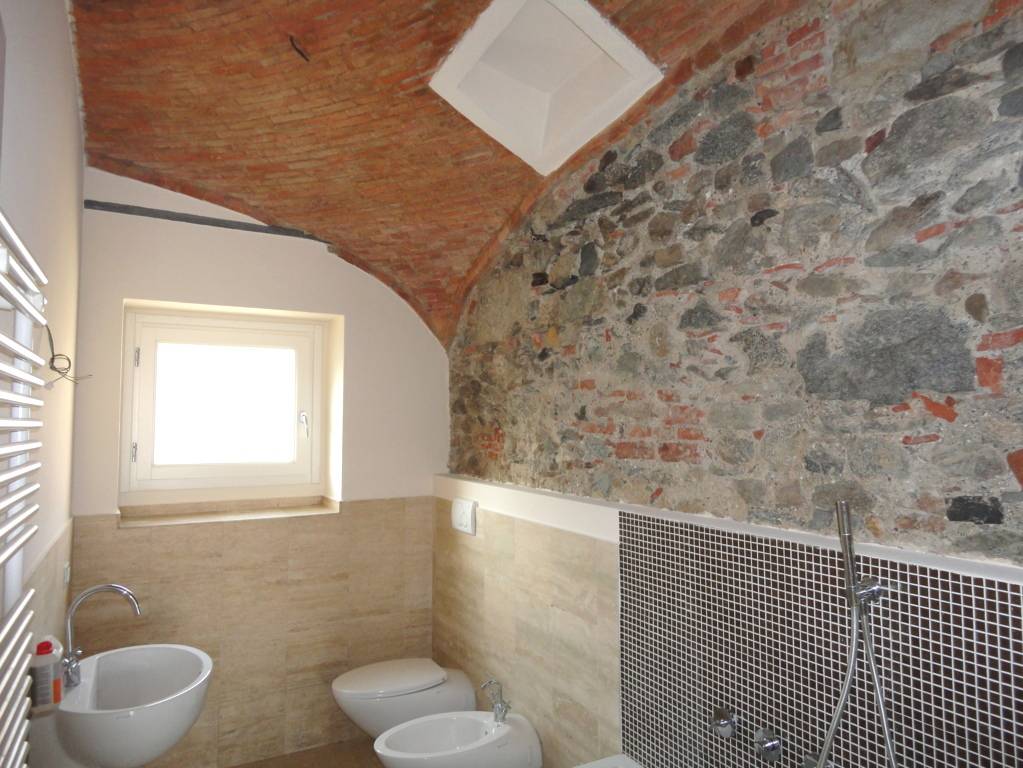 Case-con-piscina-in-vendita-a-Castello-in-Brianza-5