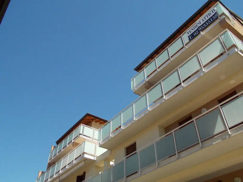 Case-con-terrazzo-in-vendita-a-San-Giuliano-Milanese-10