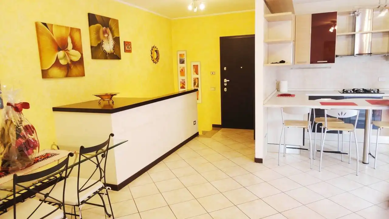 Case-in-vendita-con-giardino-a-Burago-Molgora-MB-14