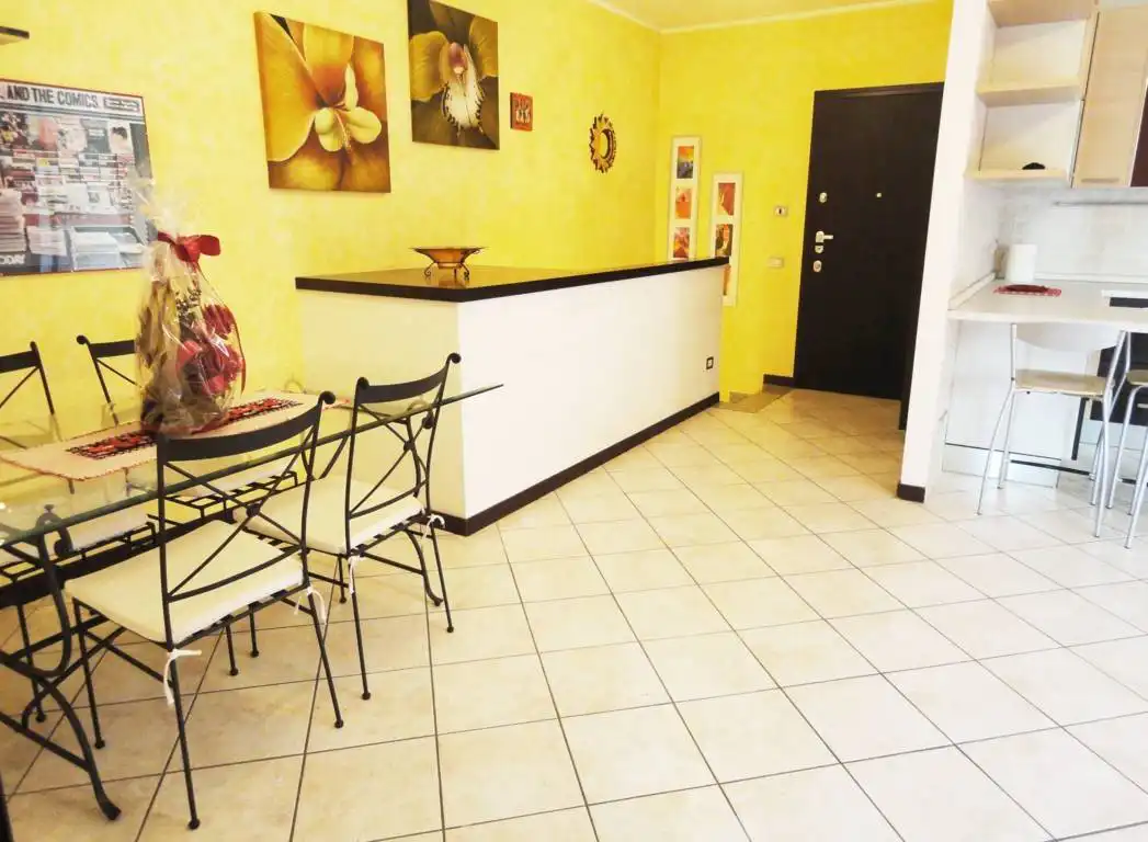 Case-in-vendita-con-giardino-a-Burago-Molgora-MB-17