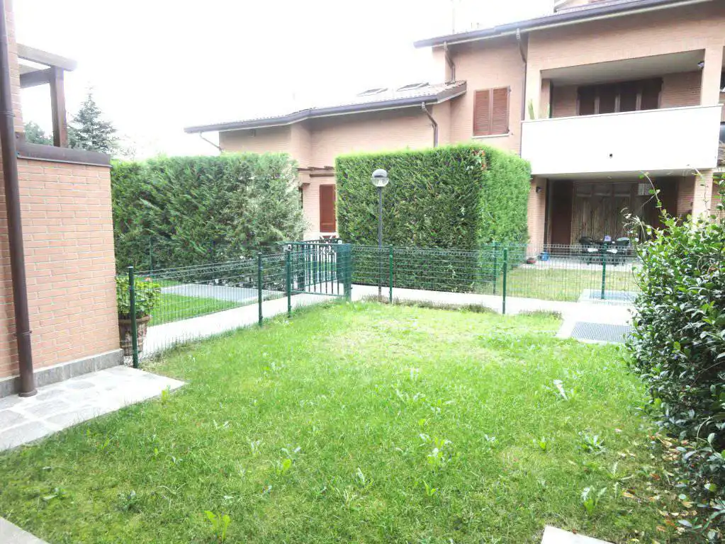 Case-in-vendita-con-giardino-a-Cavenago-Brianza-9