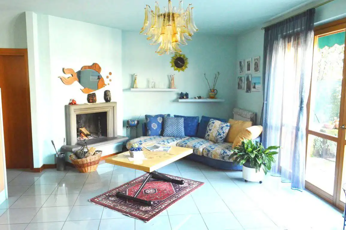 Case-in-vendita-con-giardino-ad-Agrate-Brianza-16