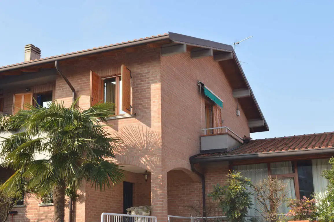 Case-in-vendita-con-giardino-ad-Agrate-Brianza