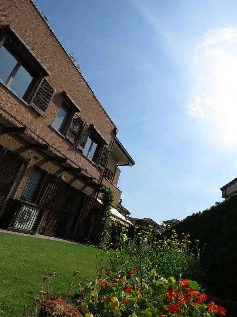 Case-in-vendita-con-giardino-in-Cavenago-Brianza-12