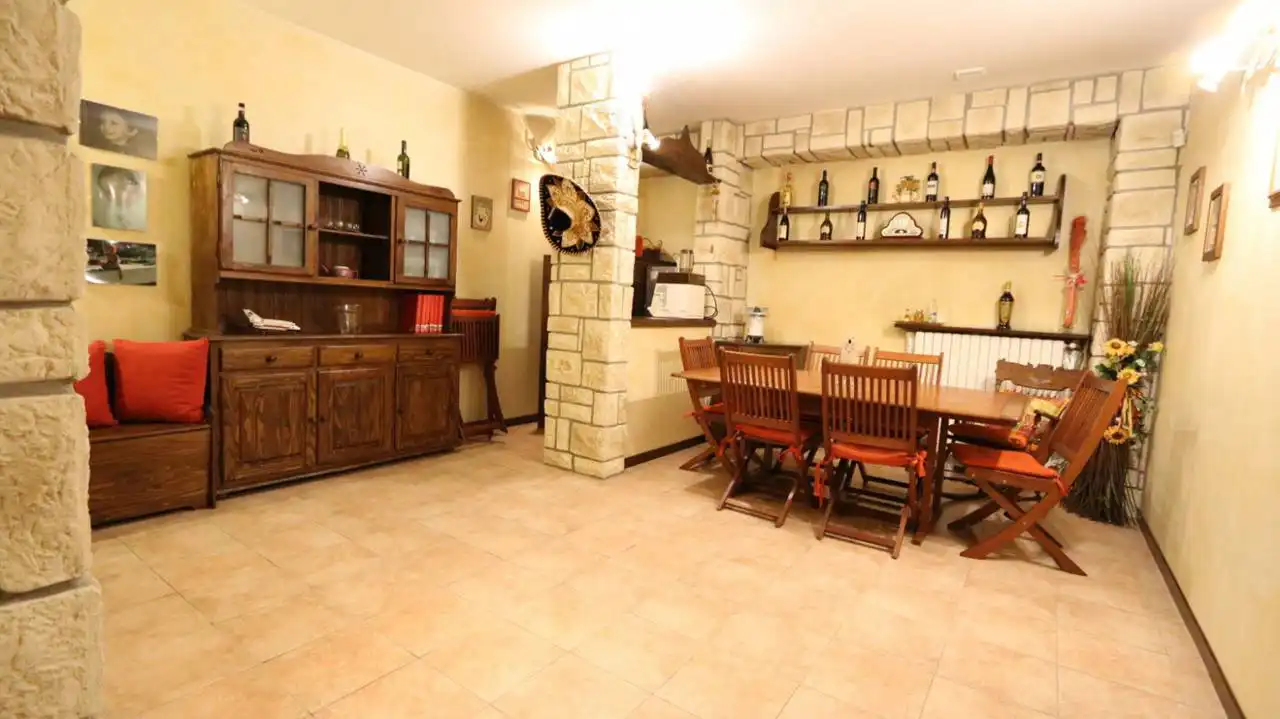 Case-in-vendita-con-giardino-in-Cavenago-Brianza-6