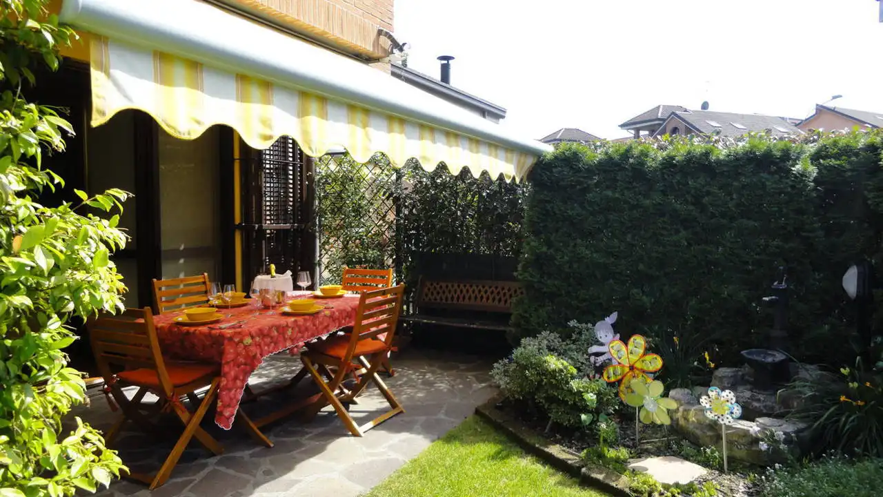 Case-in-vendita-con-giardino-in-Cavenago-Brianza