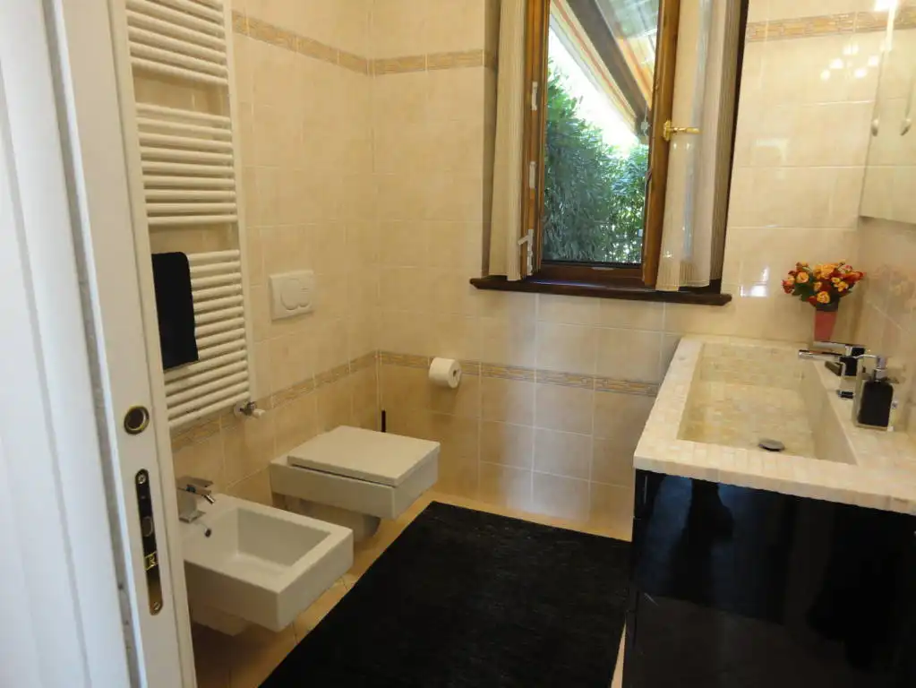 In-vendita-villa-a-Cavenago-Brianza-14