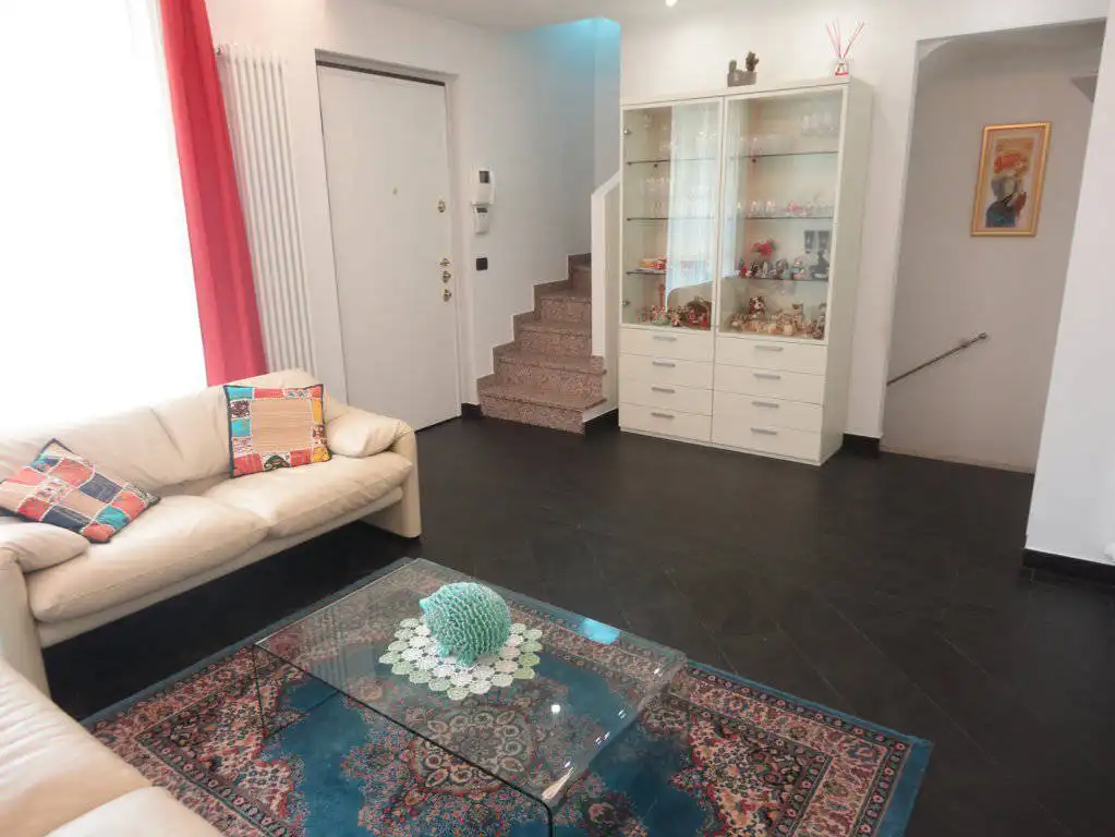 In-vendita-villa-a-Cavenago-Brianza-18