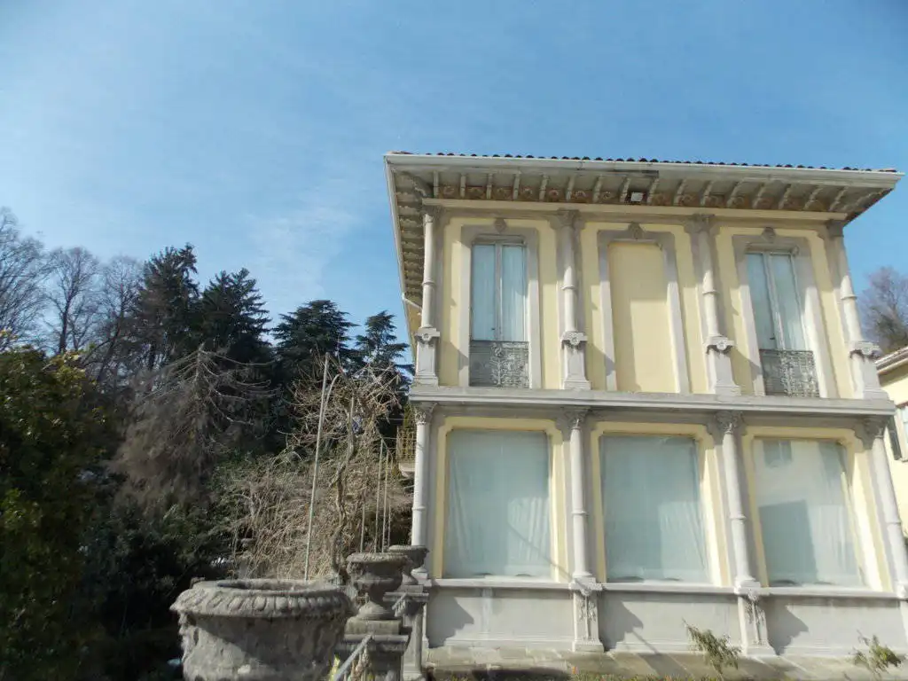 Loft-in-vendita-a-Olgiate-Molgora-in-Brianza
