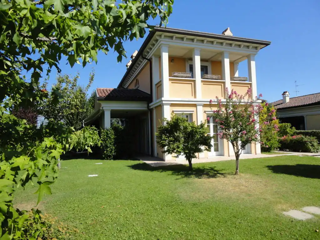 Villa-Singola-in-vendita-a-Montebello-della-Battaglia-Pavia-12