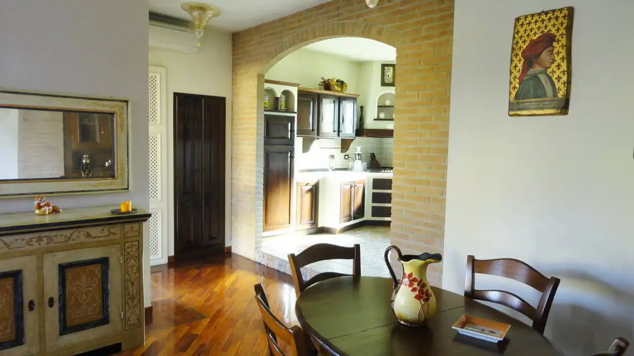 Villa-con-piscina-in-vendita-a-Roncello-12