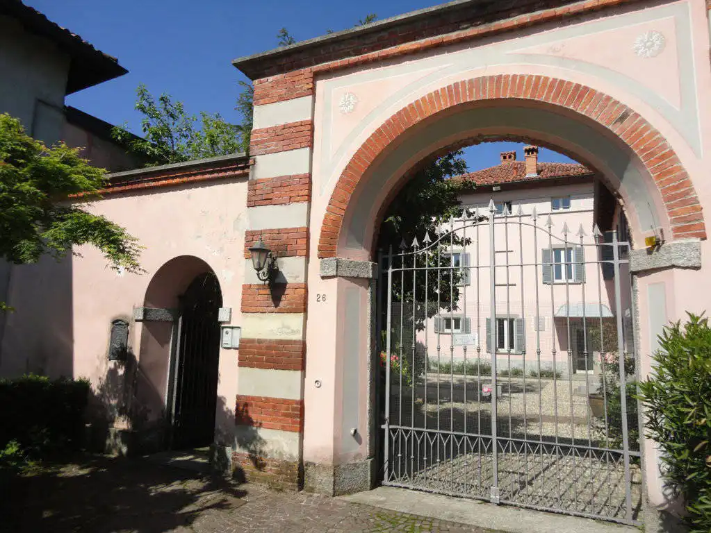 Villa-d39epoca-di-pregio-a-Missaglia-20