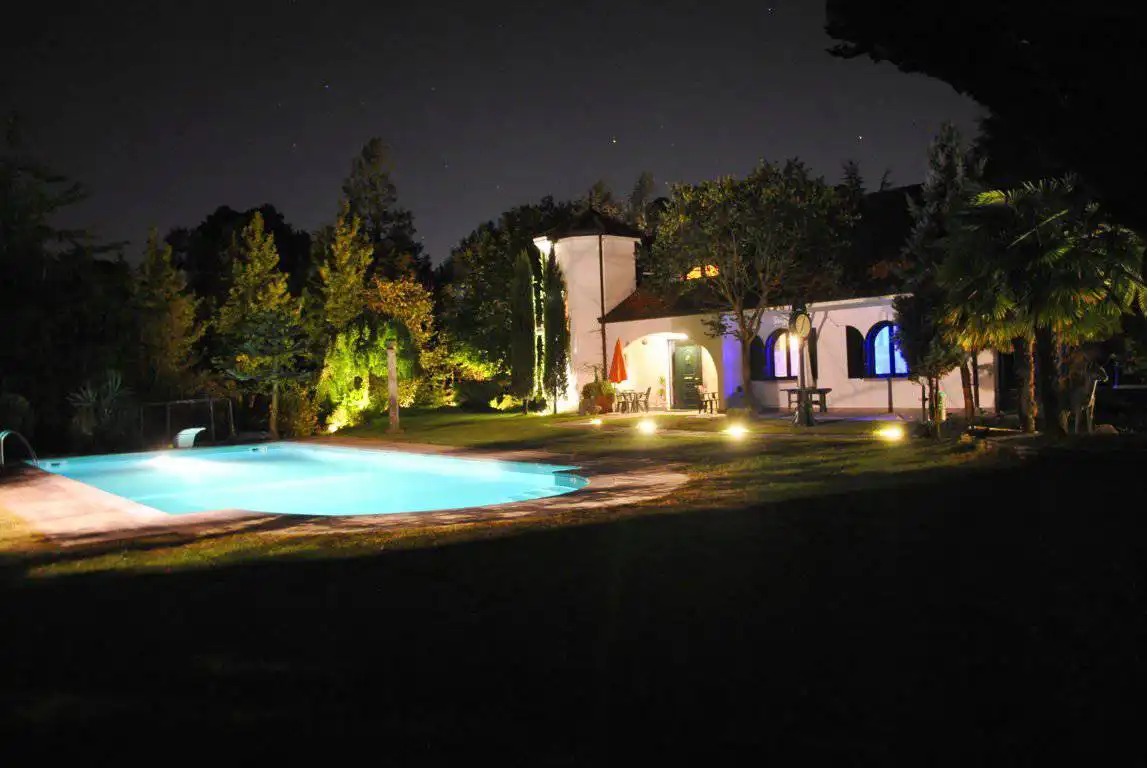 Villa-di-lusso-in-vendita-a-Casatenovo-in-Brianza-1