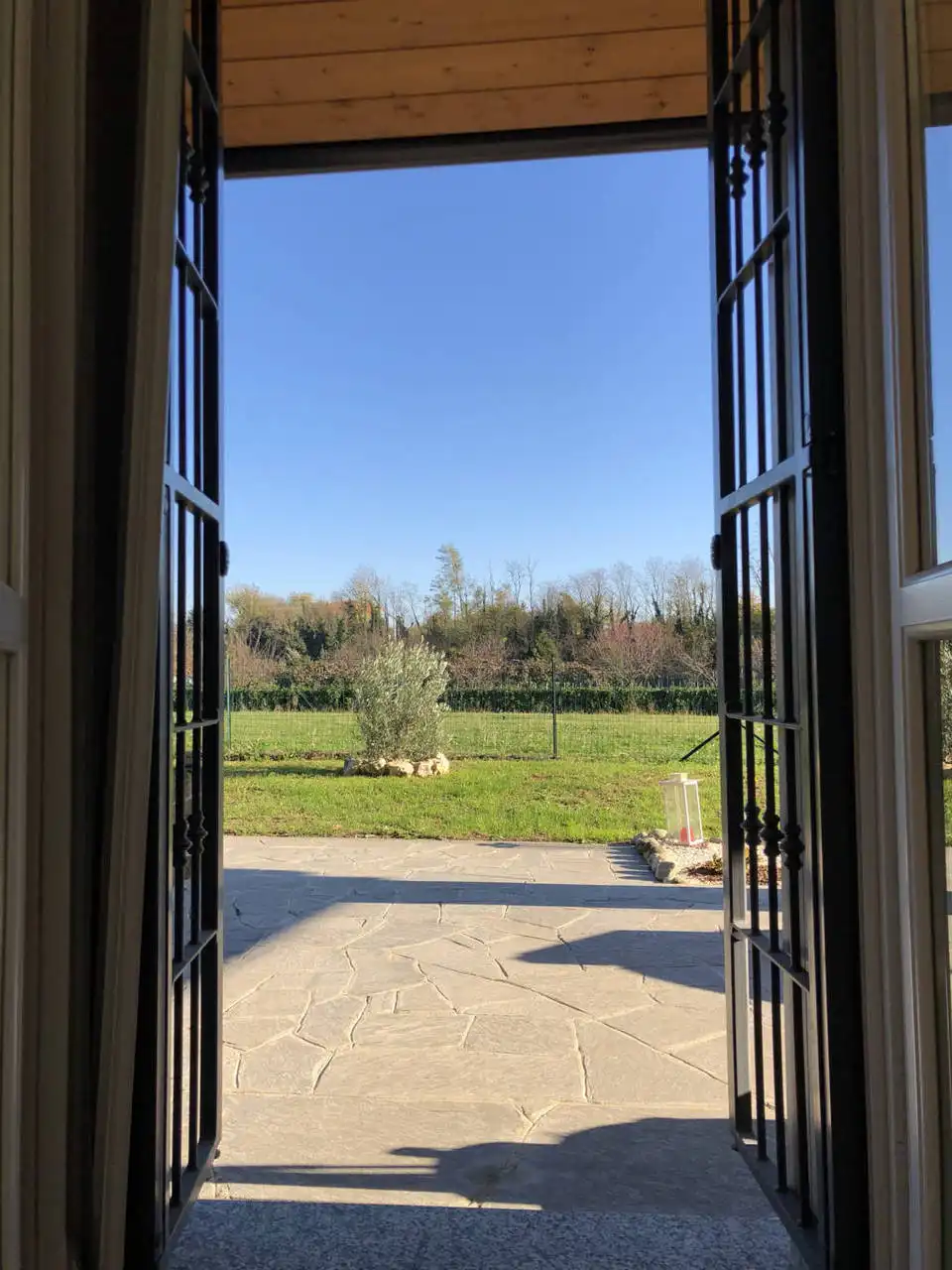 Villa-di-testa-in-vendita-a-Sulbiate-giardino-1.660-mq-12