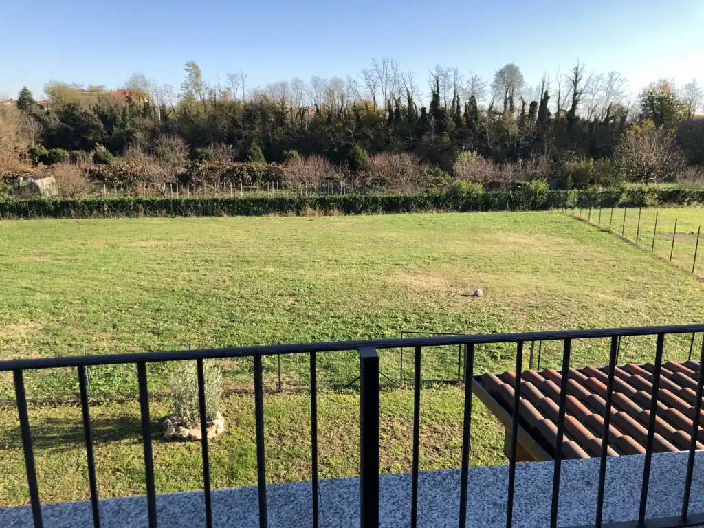 Villa-di-testa-in-vendita-a-Sulbiate-giardino-1.660-mq-34