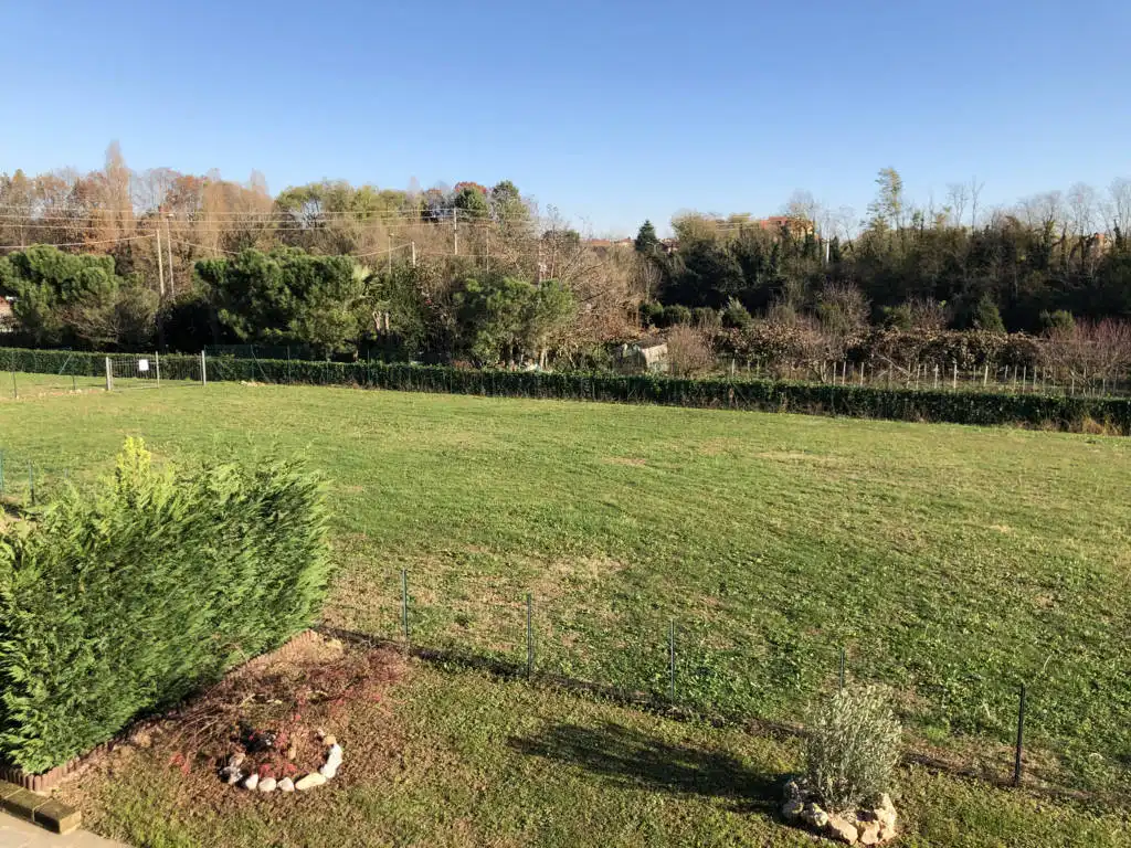 Villa-di-testa-in-vendita-a-Sulbiate-giardino-1.660-mq-6