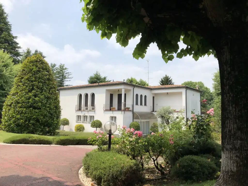 Villa-in-vendita-a-Fino-Mornasco-Como-13