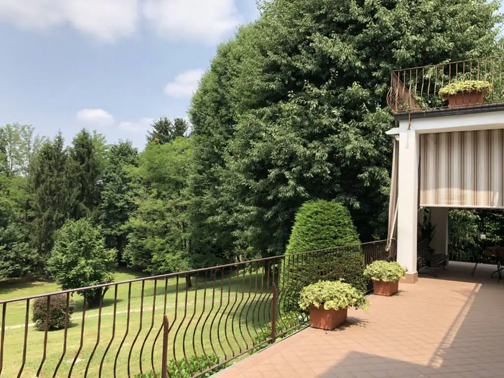 Villa-in-vendita-a-Fino-Mornasco-Como-19