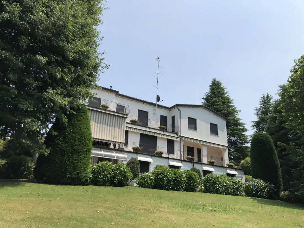 Villa-in-vendita-a-Fino-Mornasco-Como-25