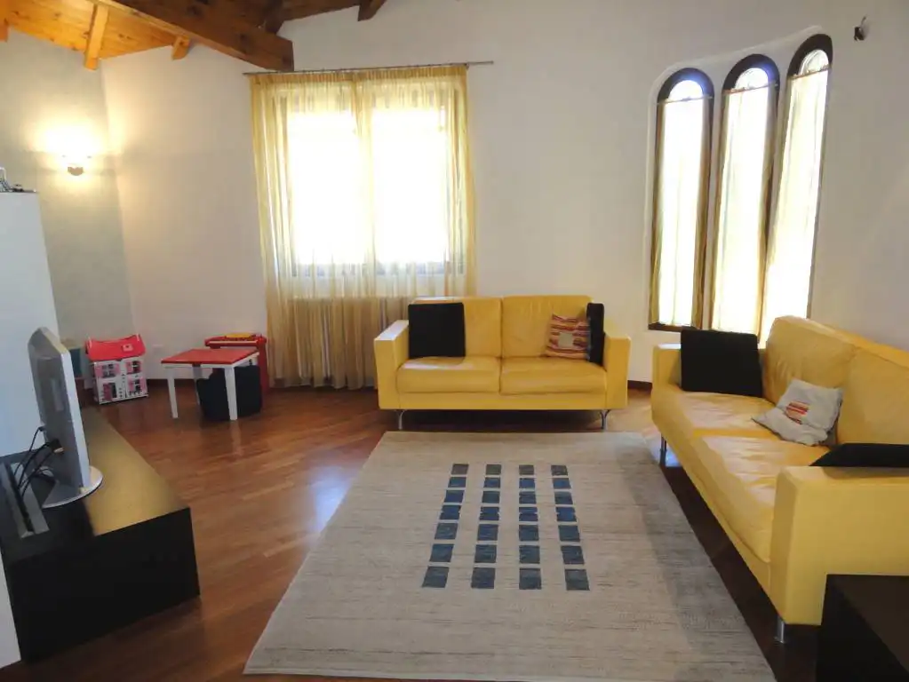 Villa-in-vendita-a-Lomagna-Lecco-3