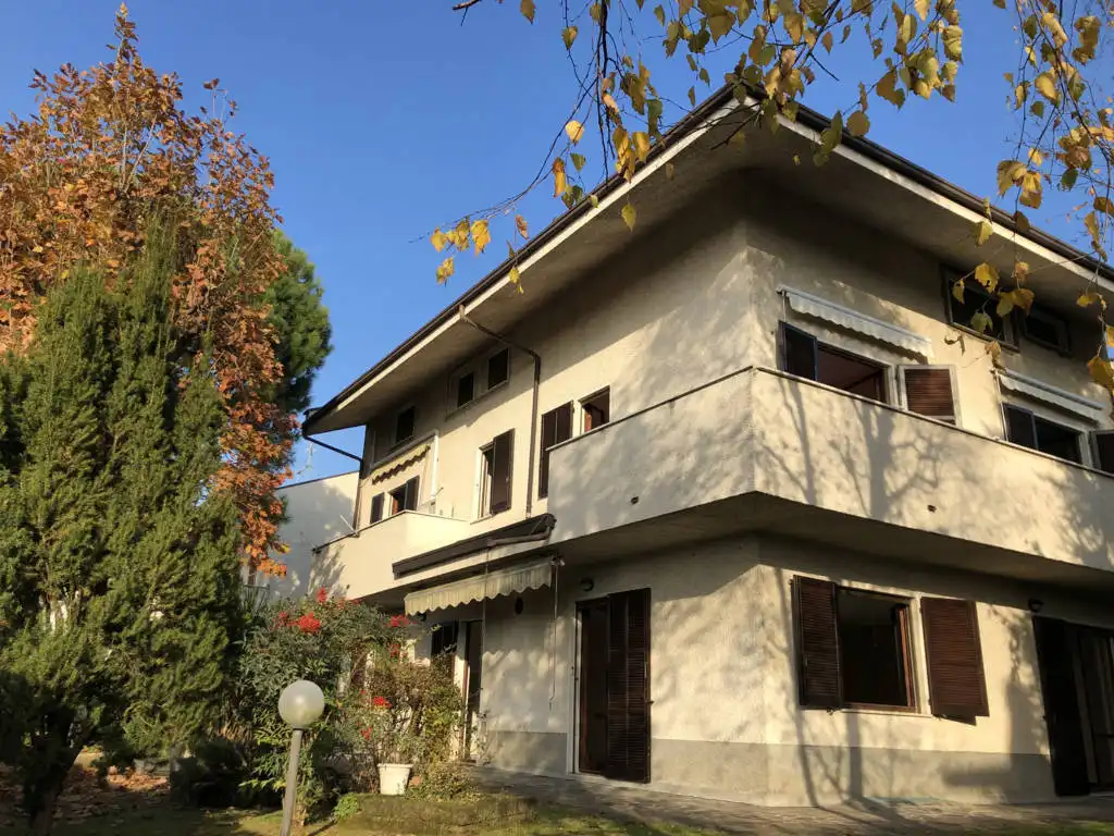 Villa-in-vendita-a-Ornago-22