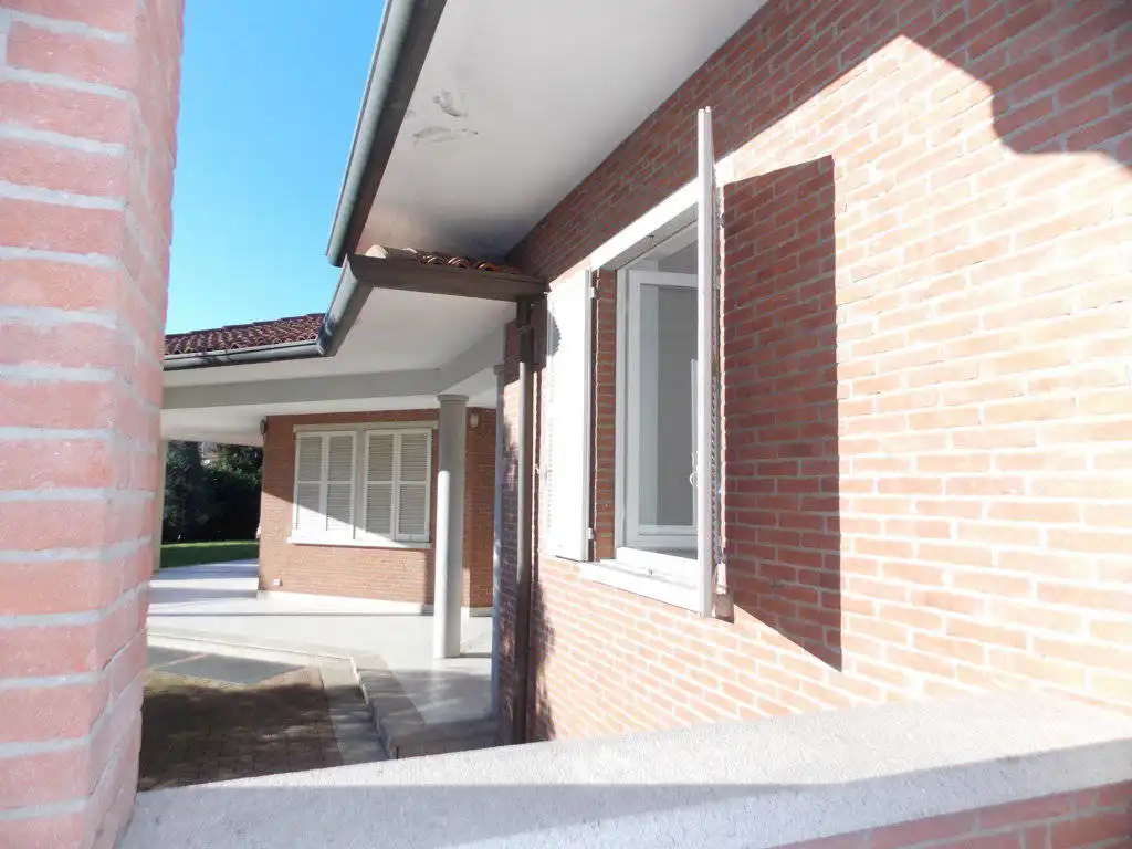Villa-singola-in-vendita-Olgiate-Molgora-in-Brianza-11