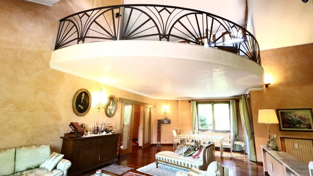 Villa-singola-signorile-in-vendita-a-Busnago-in-Brianza-1