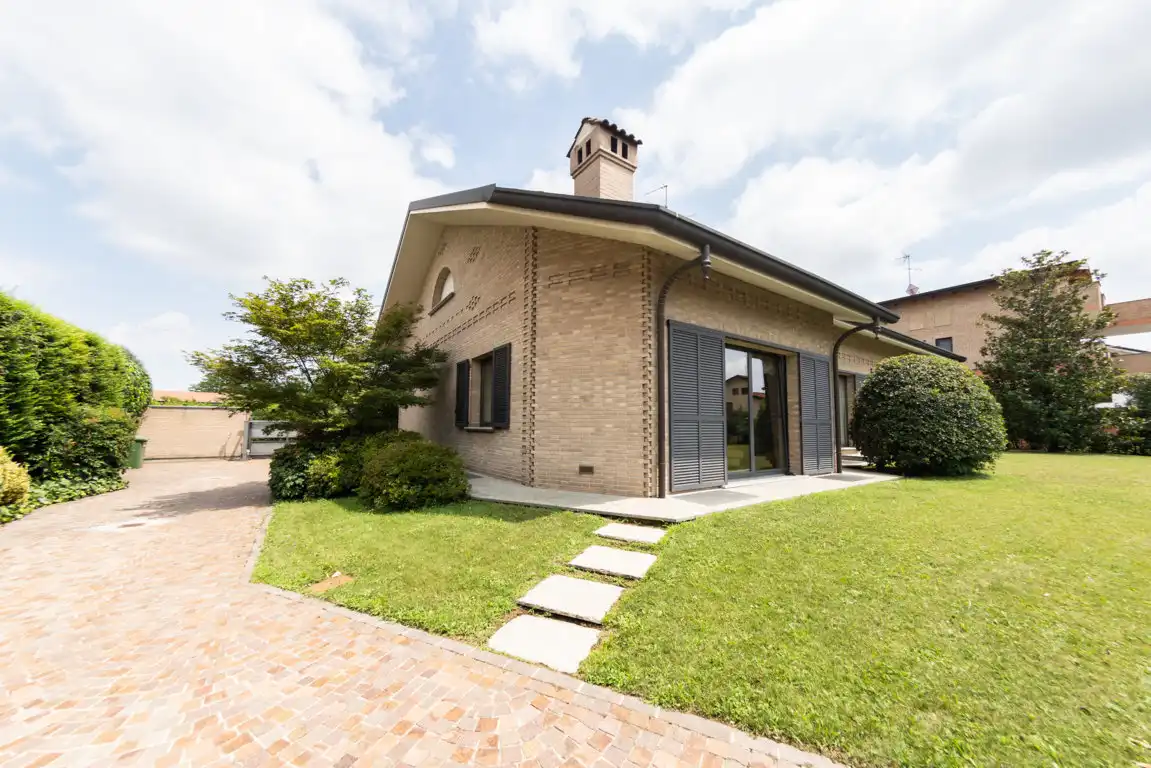 villa-in-vendita-a-paderno-dugnano (7)