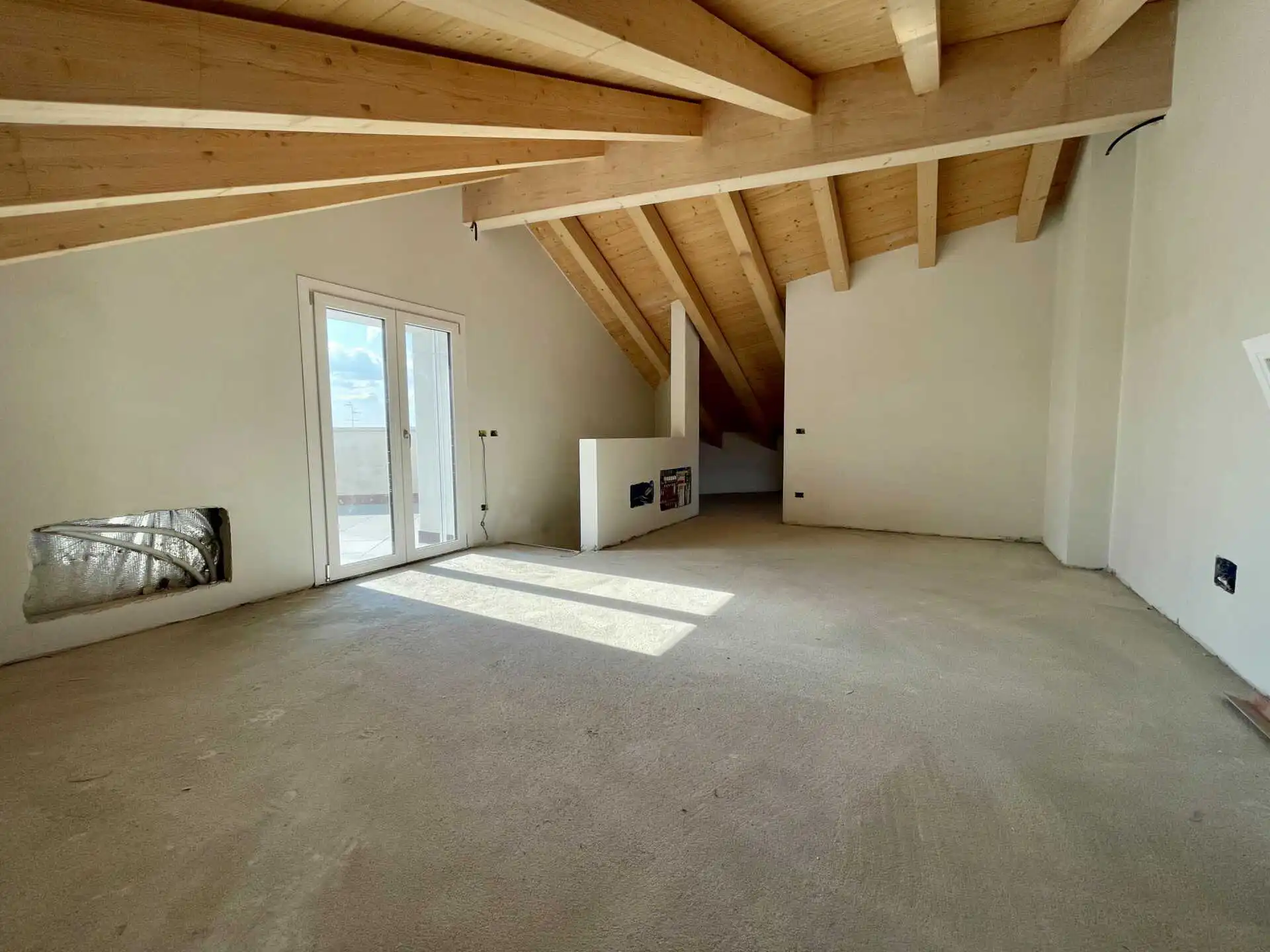 villa-singola-nuova-costruzione-in-vendita-a-bernareggio-agenzia-immobiliare-milano-brianza (19)