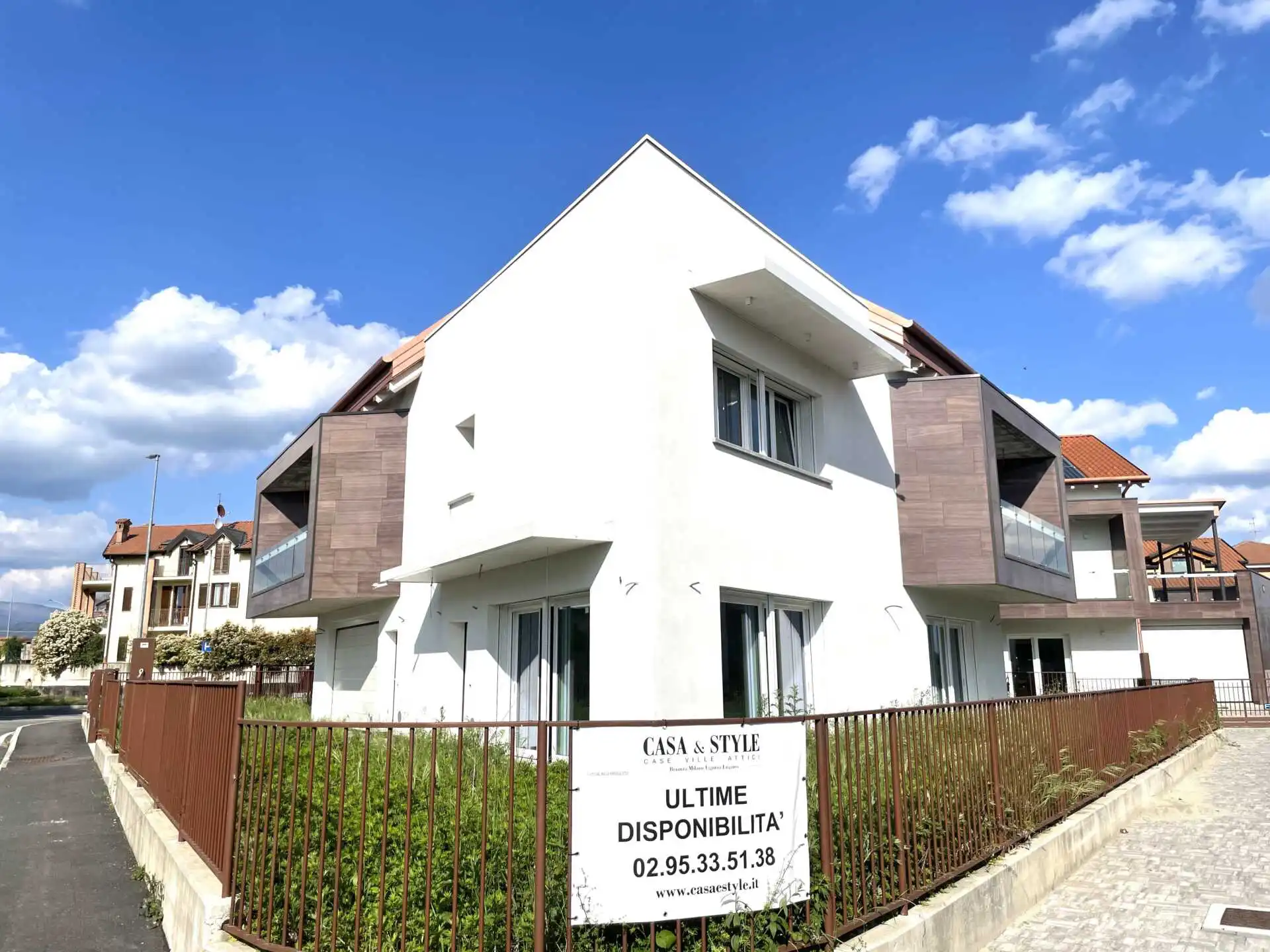 villa-singola-nuova-costruzione-in-vendita-a-bernareggio-agenzia-immobiliare-milano-brianza (2)