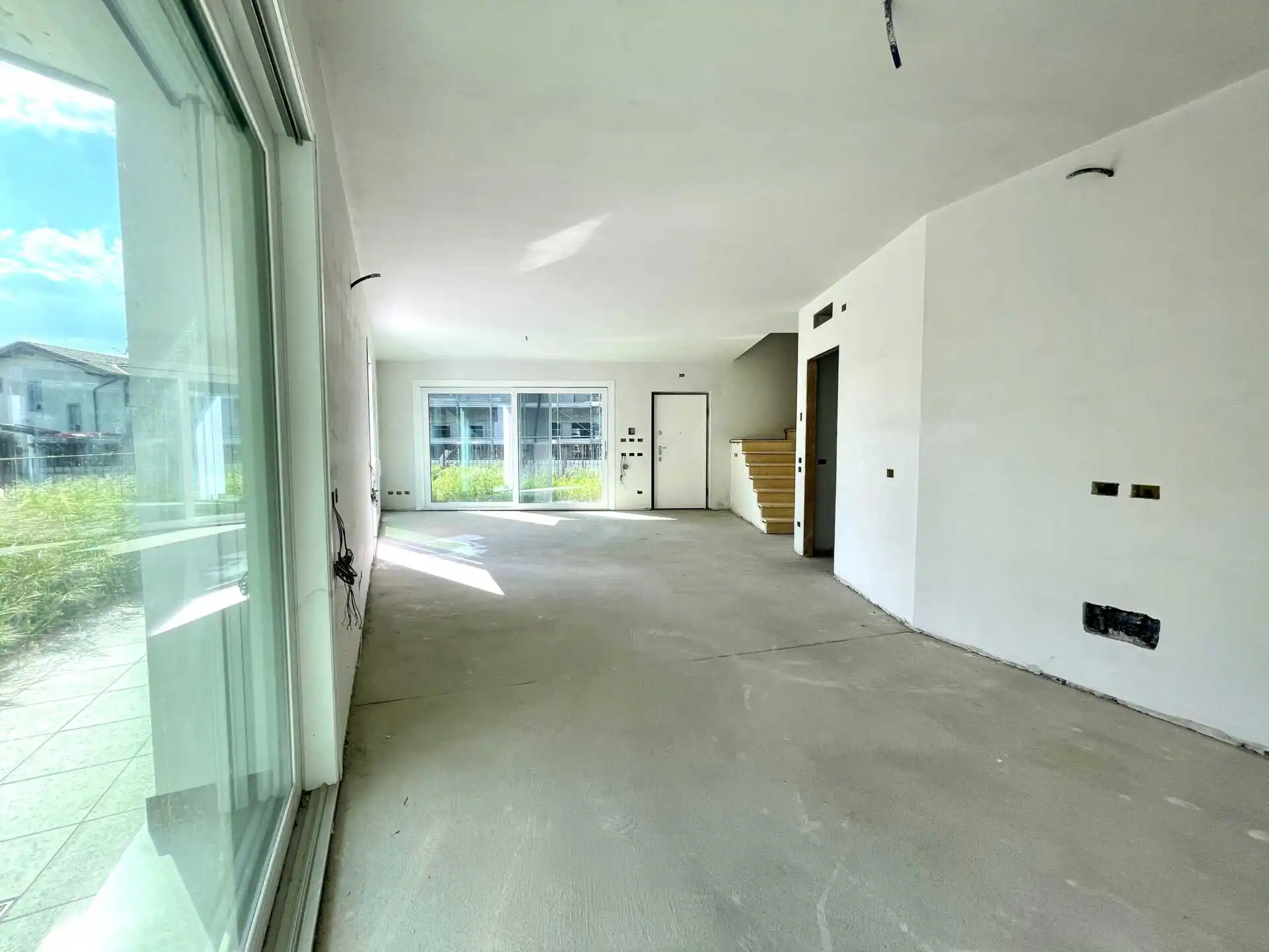 villa-singola-nuova-costruzione-in-vendita-a-bernareggio-agenzia-immobiliare-milano-brianza (6)
