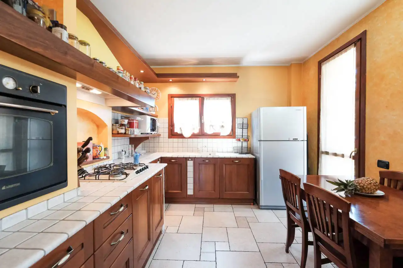 vendita-villa-ornago (10)